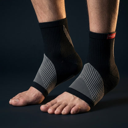 SOLEUS Recovery Socks - studio dark 3/4 angle (v2 heel-covered)