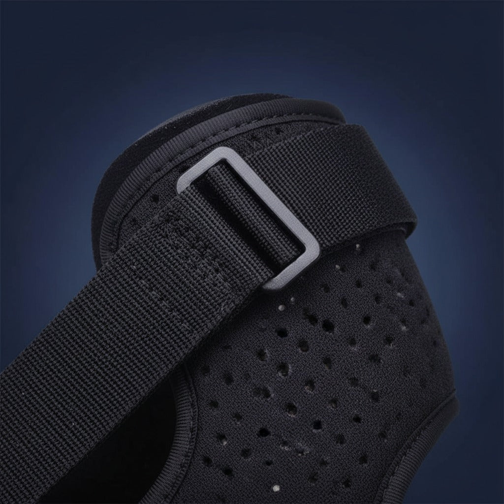 SOLEUS Night Splint — v1 strap and D-ring buckle detail (midnight-navy variant)